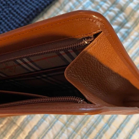 Burberry Tan Leather Clutch - Picture 10 of 14